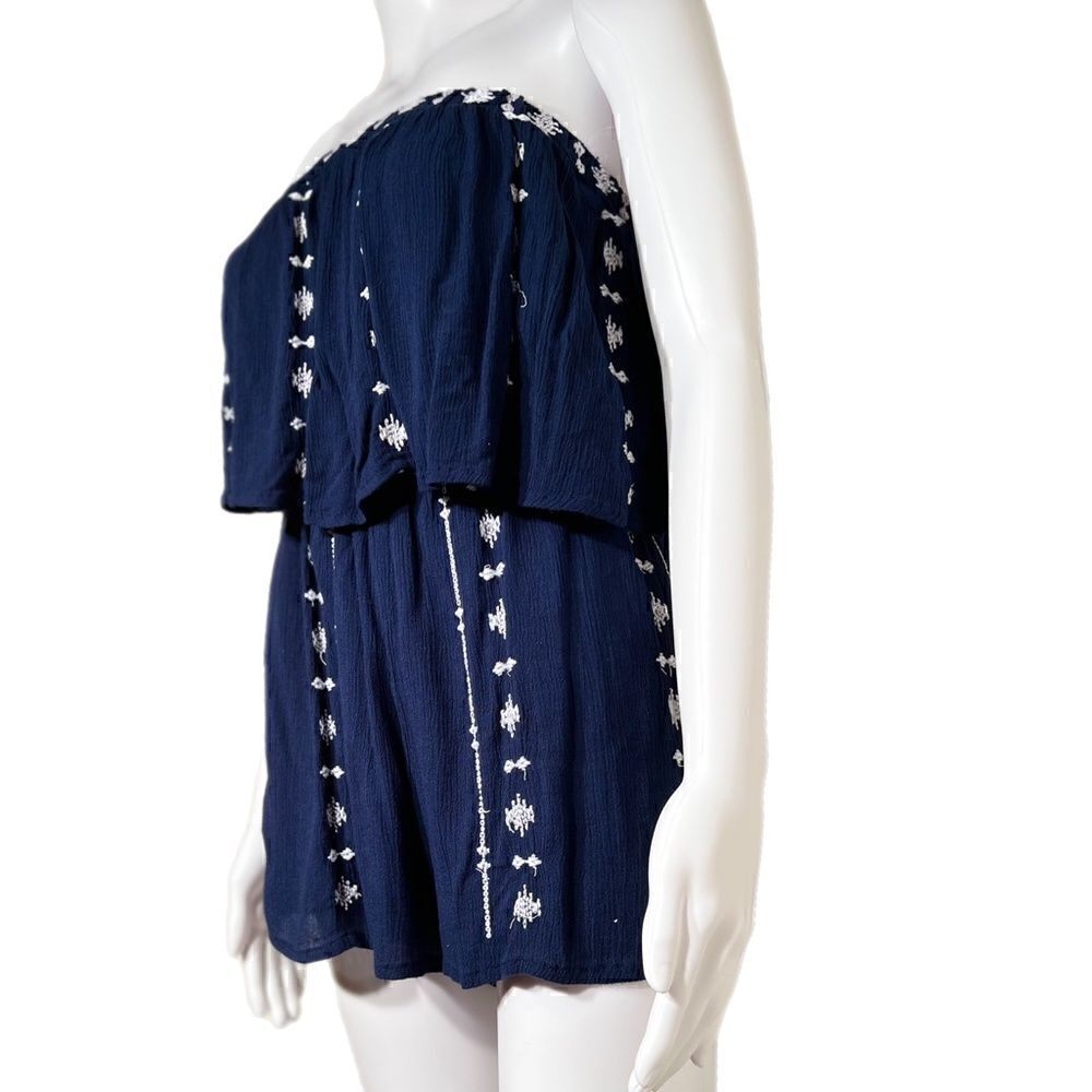 Embroidered Strapless Mini Romper - Picture 2 of 6
